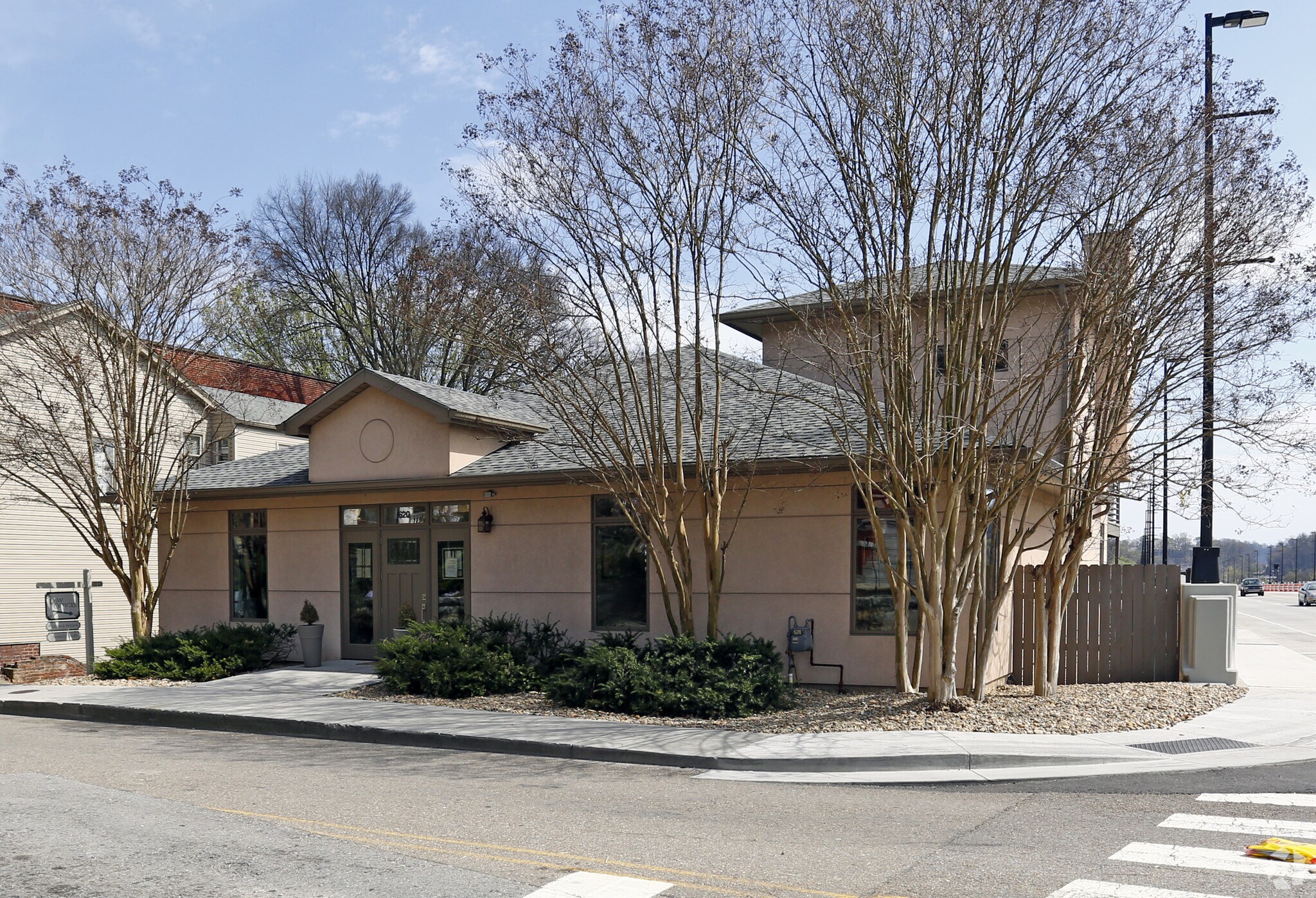 620 W Hill Ave, Knoxville, TN à vendre Photo principale– Image 1 sur 4