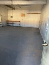 210 W Oldfield St, Lancaster, CA à louer Photo intérieure– Image 2 sur 6