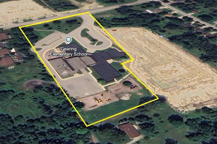200 N Carney Dr, Saint Clair, MI à vendre - Photo de l’immeuble – Image 2 sur 10