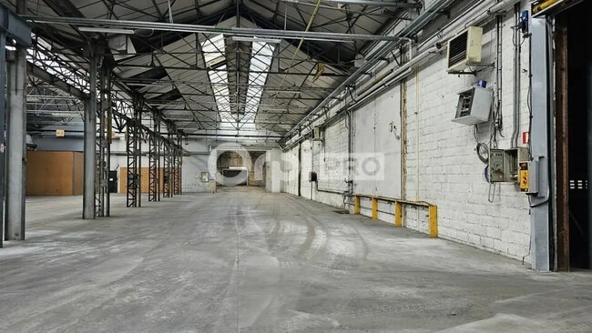 Plus de détails pour Industriel/Logistique à vendre