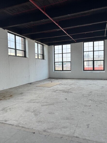 610-628 Smith St, Brooklyn, NY à louer - Photo de l’immeuble – Image 3 sur 8