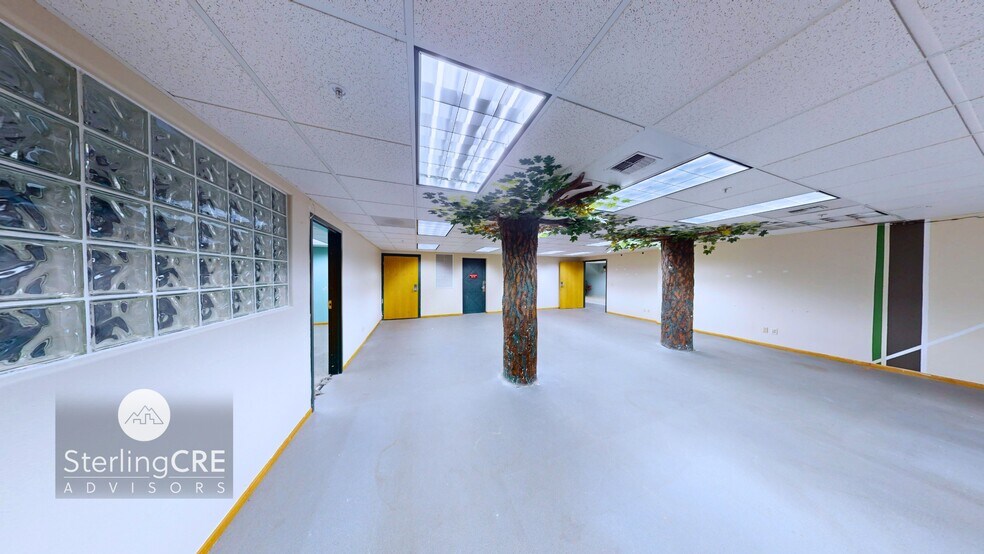 910 Brooks St, Missoula, MT à louer - Photo de l’immeuble – Image 3 sur 38