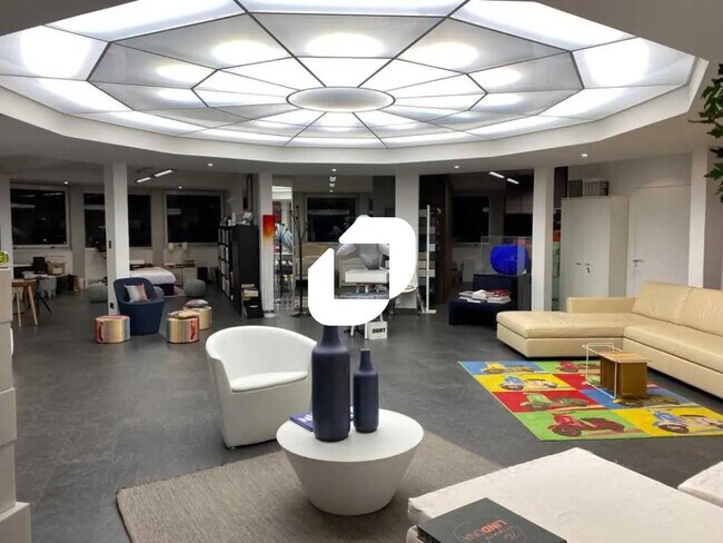 Plus de détails pour Bureau à vendre