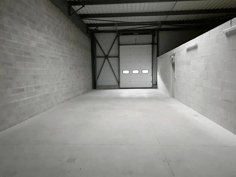 Industriel/Logistique dans Cormontreuil à louer - Photo intérieure – Image 2 sur 5