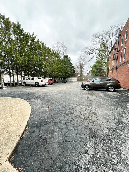 261 E Main St, Newark, DE à louer - Photo de l’immeuble – Image 3 sur 9