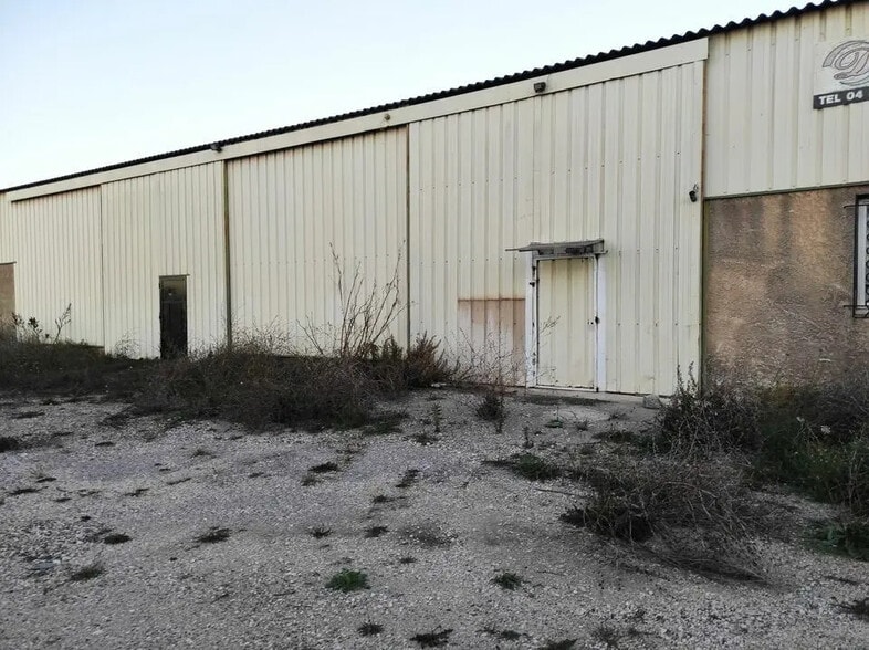 Industriel/Logistique dans Gignac-la-Nerthe à louer - Photo de l’immeuble – Image 2 sur 2