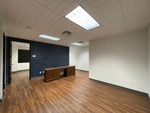 14400 Northbrook Dr., San Antonio, TX à louer Photo intérieure– Image 1 sur 13
