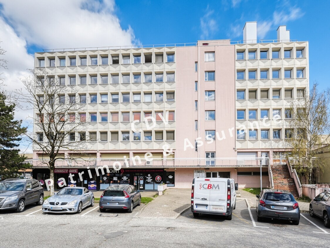 191 C Avenue Saint-Exupéry, Bron à louer Photo de l’immeuble– Image 1 sur 3