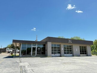 Plus de détails pour 634 W Commercial St, Springfield, MO - Local commercial à louer