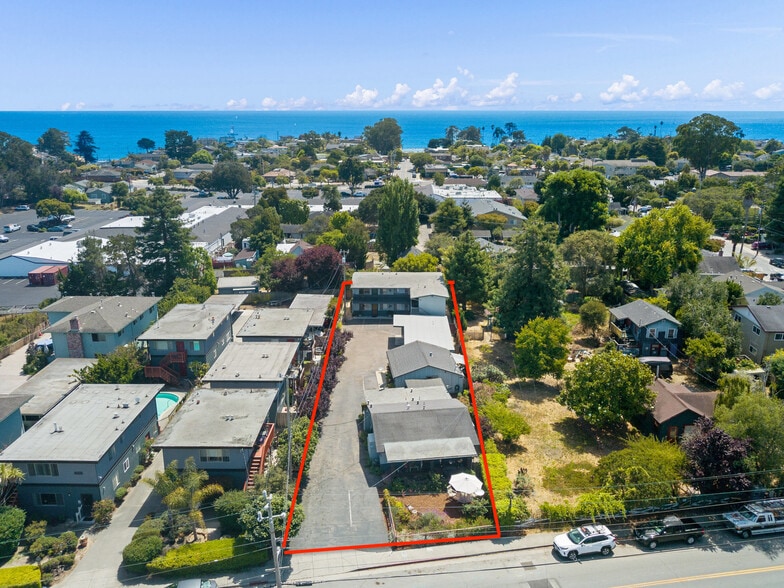 1450 Merrill St, Santa Cruz, CA à vendre - Photo de l’immeuble – Image 2 sur 21