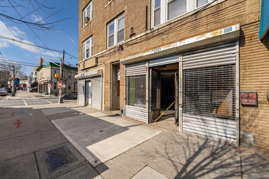 2321 John F Kennedy Blvd, Jersey City, NJ à louer - Photo de l’immeuble – Image 3 sur 9