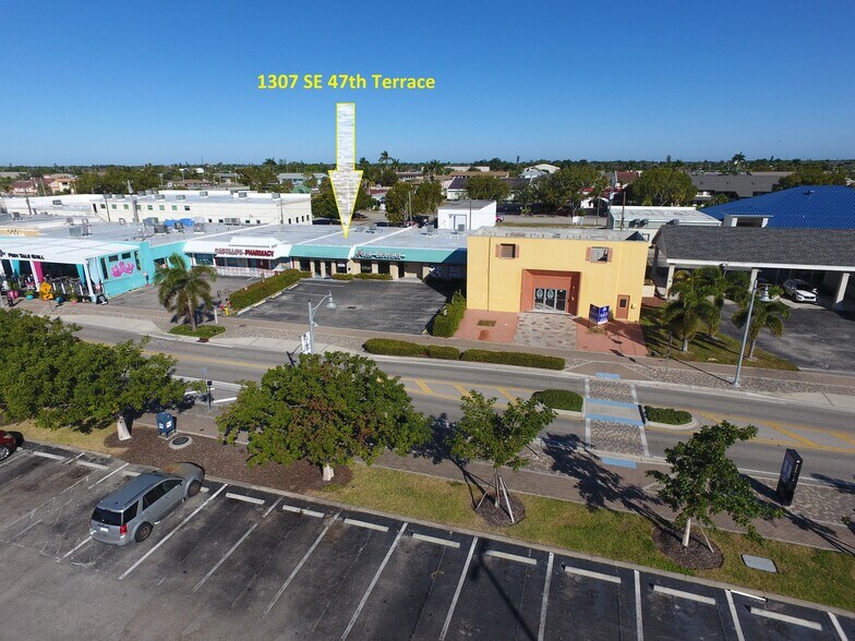 1307-1309 SE 47th Ter, Cape Coral, FL à louer - Photo de l’immeuble – Image 2 sur 11