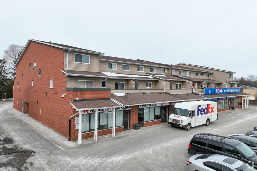 1000 Simcoe St N, Oshawa, ON à louer - Photo de l’immeuble – Image 2 sur 2