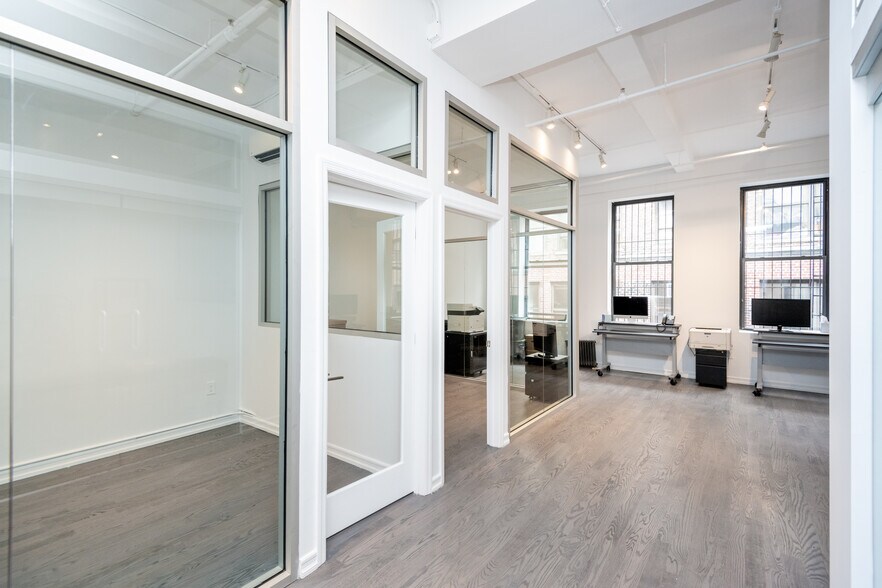 241 W 37th St, New York, NY à louer - Photo de l’immeuble – Image 2 sur 18