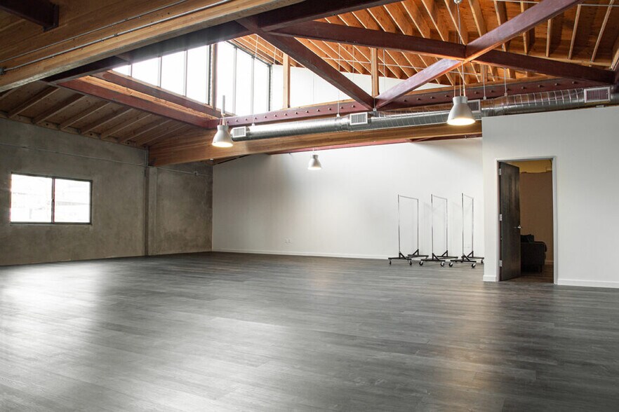 4610 Valley Blvd, Los Angeles, CA à louer - Photo intérieure – Image 2 sur 4