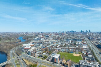 46 Leo Birmingham Pky, Brighton, MA - VUE AÉRIENNE  vue de carte