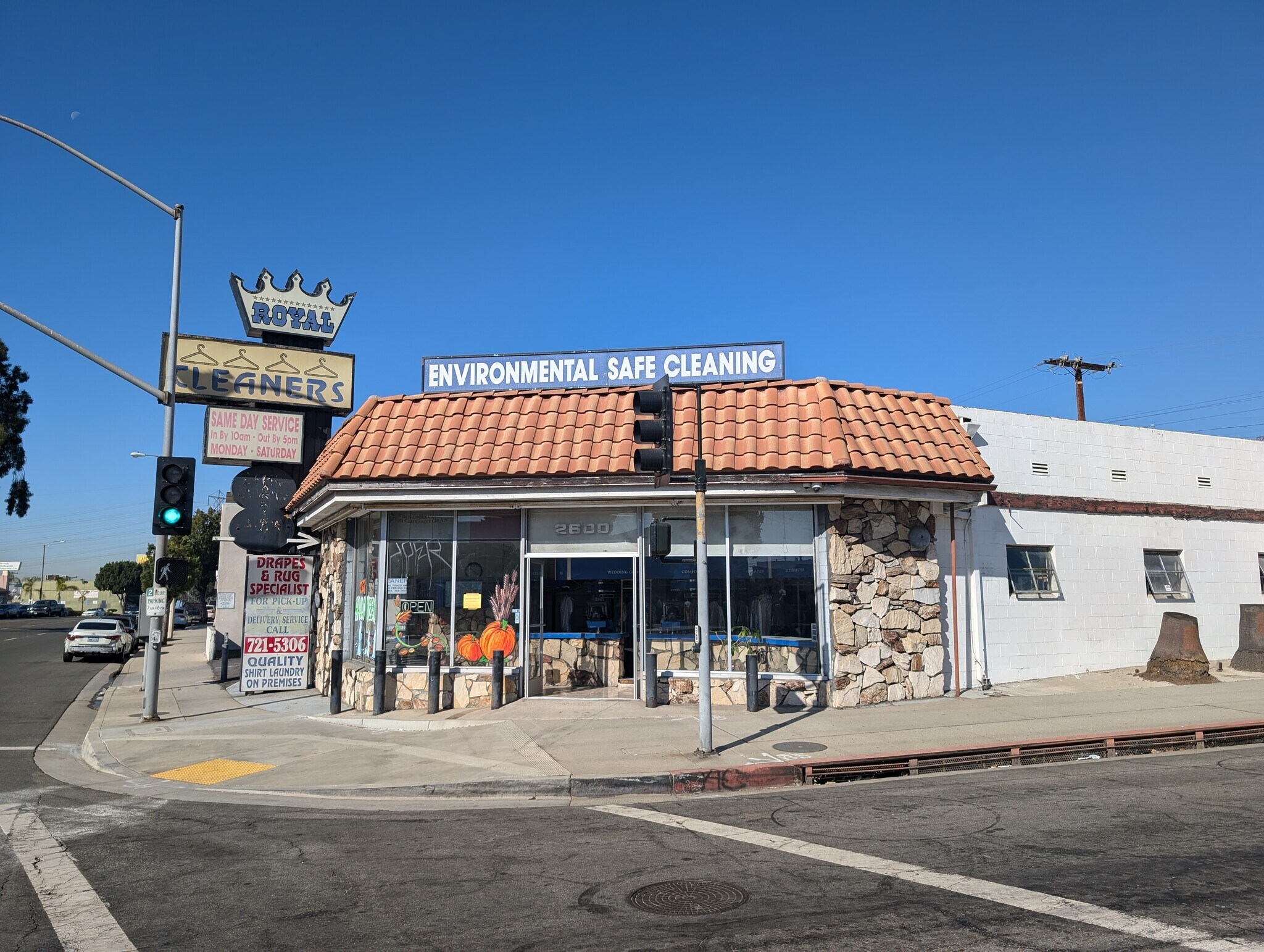 2600 W Beverly Blvd, Montebello, CA à louer Photo principale– Image 1 sur 6