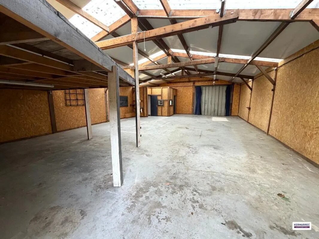 Local d’activités dans Arradon à louer Photo de l’immeuble– Image 1 sur 4