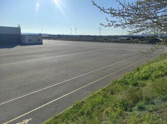 Plus de détails pour 346 Allée Henri Moissan, BERRE-L'ETANG - Industriel/Logistique à vendre