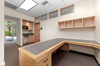 345 Crown Point Cir, Grass Valley, CA à louer Photo intérieure– Image 1 sur 17