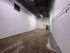 54 W Illiana, Orlando, FL à louer Photo intérieure– Image 2 sur 10