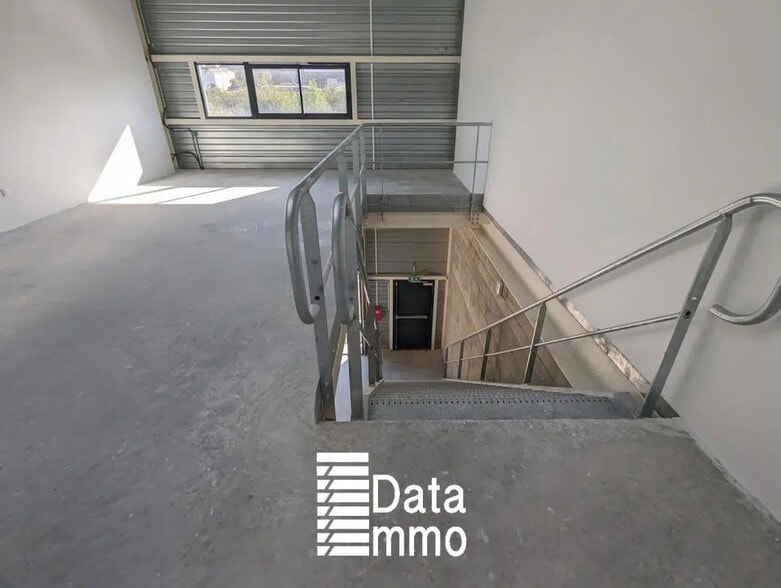 10 Rue Des Renouillères, Neuilly-Plaisance à louer - Photo de l’immeuble – Image 3 sur 13