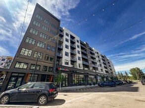 8620 Canada Olympic Dr SW, Calgary, AB à louer Photo de l’immeuble– Image 1 sur 1
