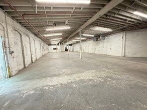 6-32 E 5th St, Paterson, NJ à louer Photo de l’immeuble– Image 1 sur 2