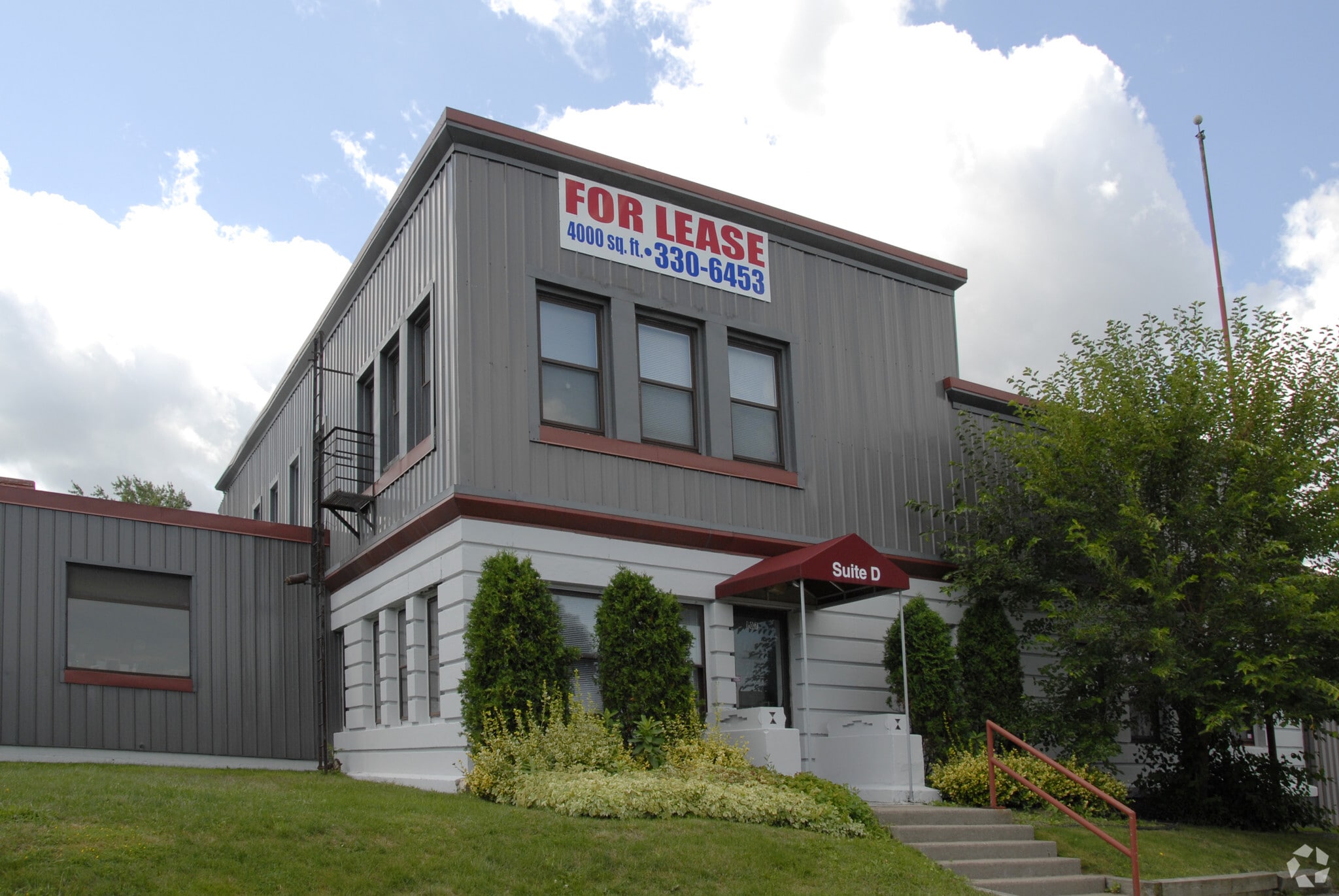 107 Norris Dr, Rochester, NY à louer Photo principale– Image 1 sur 14