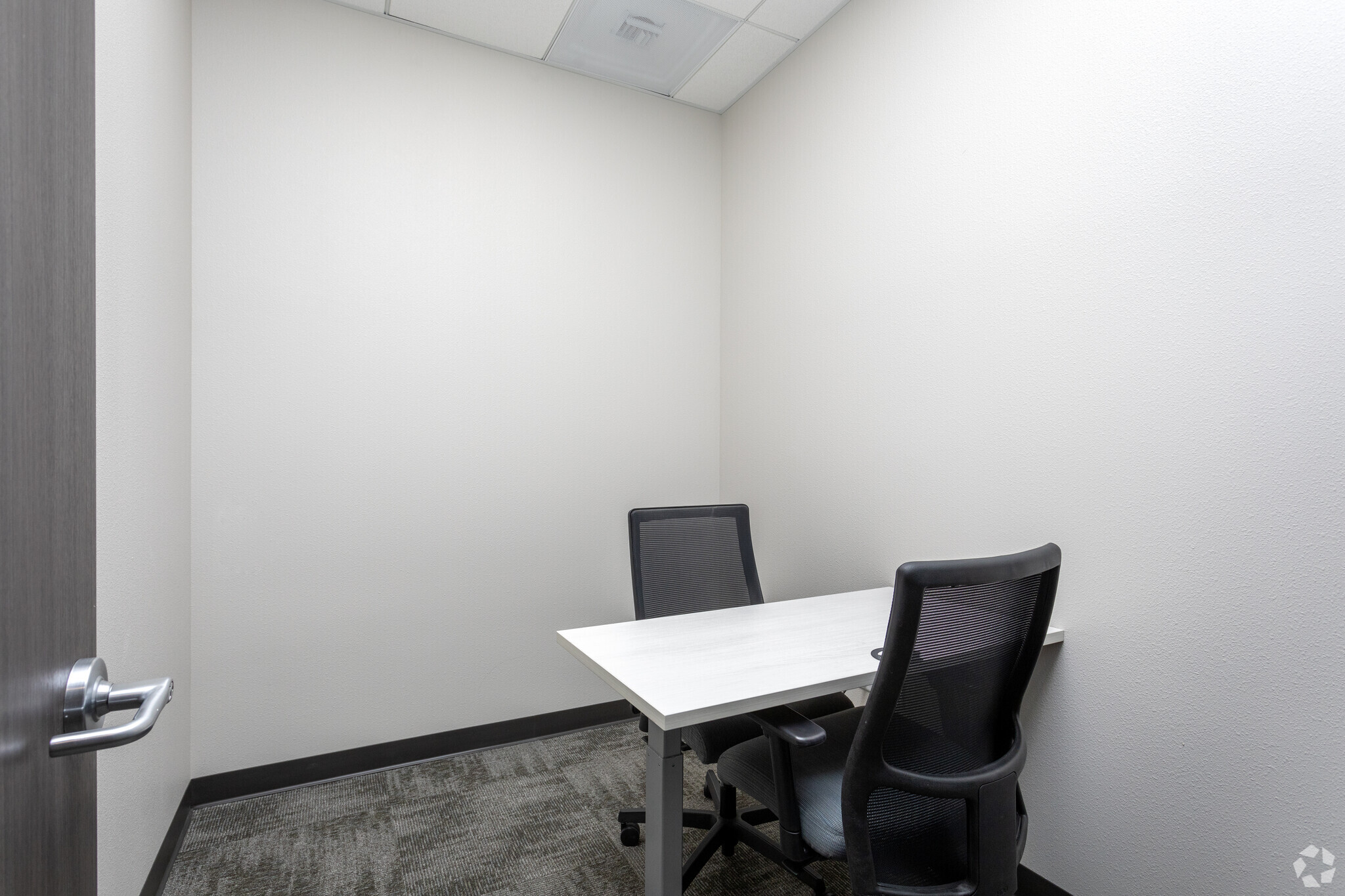 265 E River Park Cir, Fresno, CA à louer Photo intérieure– Image 1 sur 1