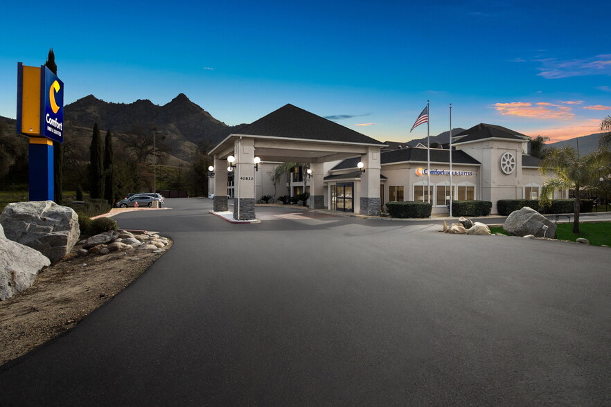 40820 Sierra Dr, Three Rivers, CA à vendre - Photo de l’immeuble – Image 1 sur 1
