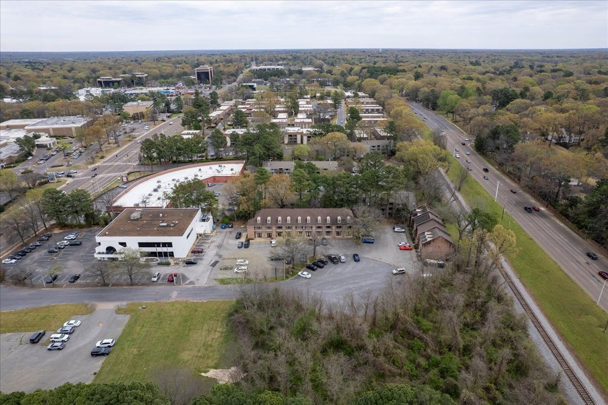 1850 Poplar Crest Cv, Memphis, TN à louer Photo intérieure– Image 1 sur 35