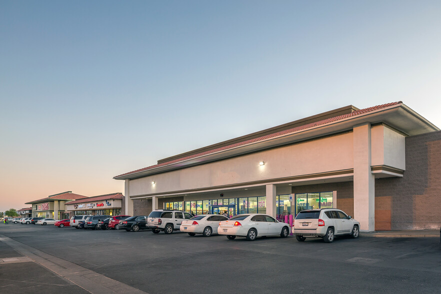 Tonopah Plaza portefeuille de 5 biens à vendre sur LoopNet.fr - Photo de l’immeuble – Image 3 sur 9