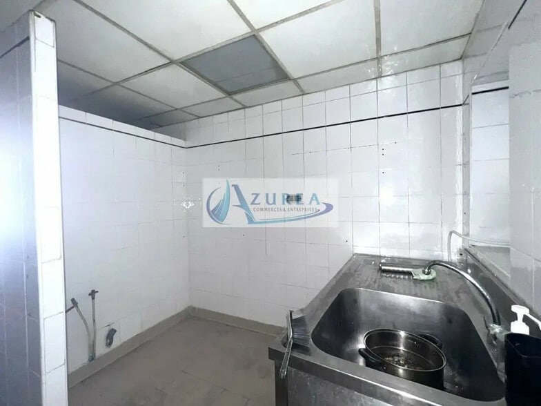 Local commercial dans Nice à vendre - Photo de l’immeuble – Image 3 sur 12