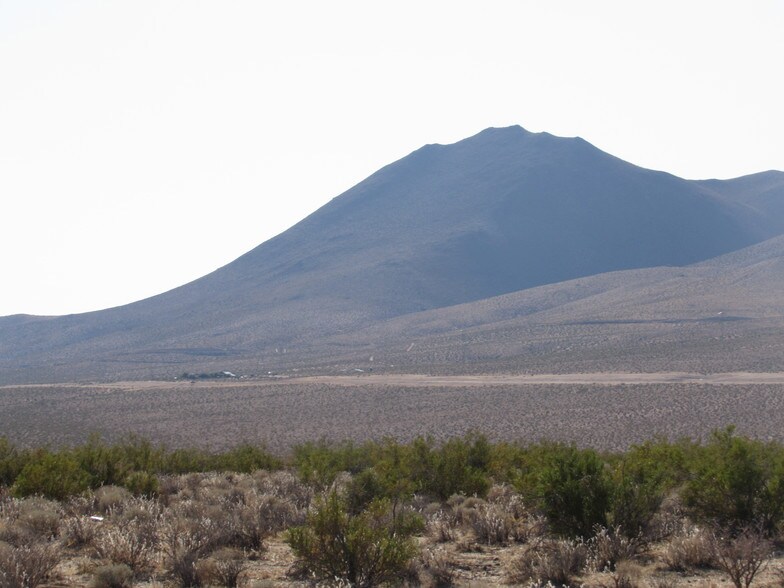 Bow Ave, Inyokern, CA à vendre - Photo de l’immeuble – Image 2 sur 15