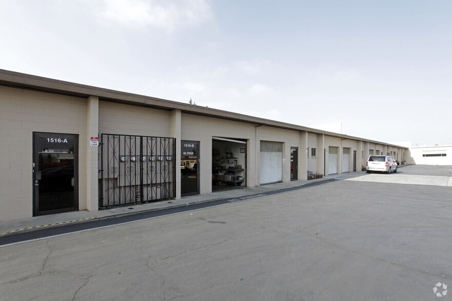 1528 W Industrial Park St, Covina, CA à louer - Photo de l’immeuble – Image 3 sur 8