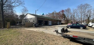 Plus de détails pour 136 E NC 67 Highway Byp, East Bend, NC - Industriel/Logistique à vendre