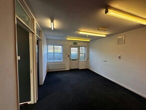 39 Highfield Rd, Halesowen à louer Photo intérieure– Image 2 sur 5