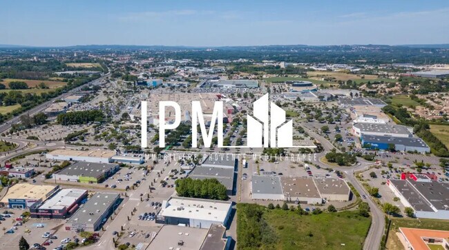 Plus de détails pour Local commercial à louer