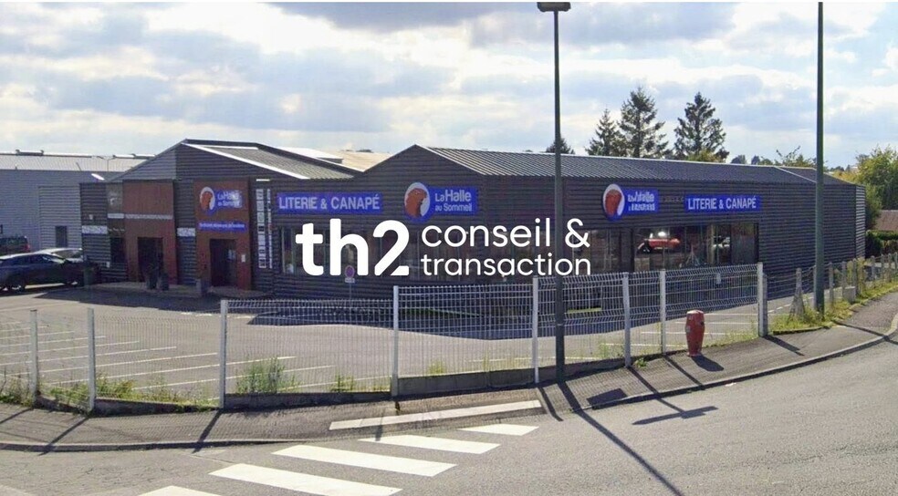 Local commercial dans Avranches à louer - Photo de l’immeuble – Image 1 sur 4