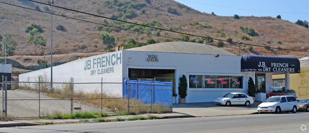 6040 W Jefferson Blvd, Los Angeles, CA à vendre - Photo principale – Image 1 sur 3