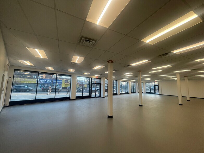 2975 Avenue U, Brooklyn, NY à vendre - Photo intérieure – Image 3 sur 8
