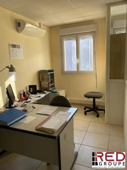 Bureau dans Meyreuil à louer - Photo de l’immeuble – Image 3 sur 6