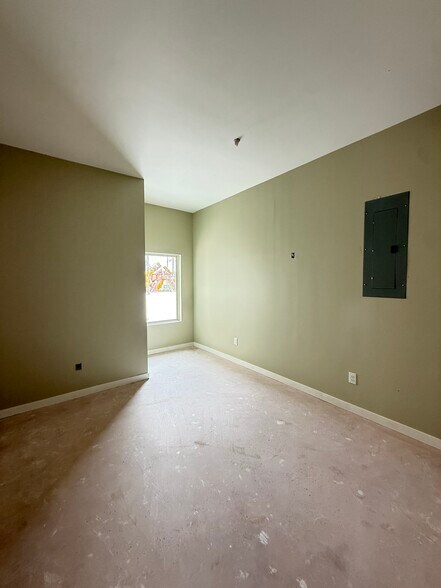 200 W Cano St, Edinburg, TX à louer - Photo de la construction – Image 3 sur 10