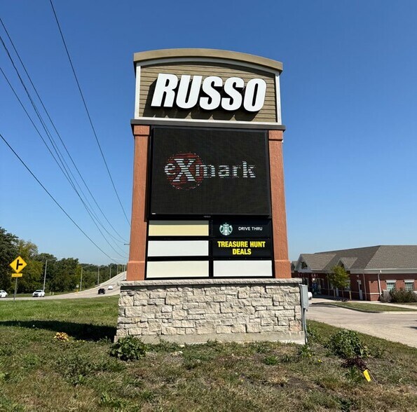 1009 N Randall Rd, Elgin, IL à louer - Photo de l’enseigne sur pylône – Image 2 sur 3