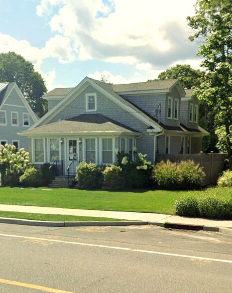 91 Old Riverhead Rd, Westhampton Beach, NY à louer - Photo de l’immeuble – Image 1 sur 4