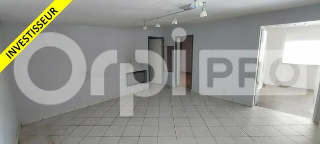 Plus de détails pour Local commercial à vendre