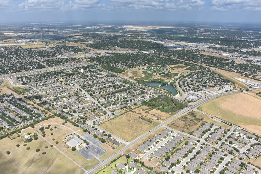 2072 FM 725, New Braunfels, TX à vendre - Photo de l’immeuble – Image 2 sur 3