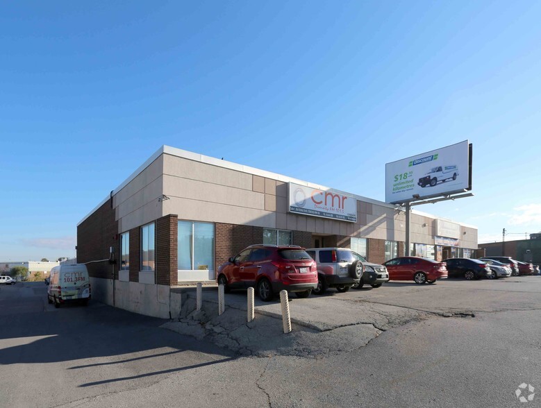 306 Rexdale Blvd, Toronto, ON à louer - Photo principale – Image 1 sur 2