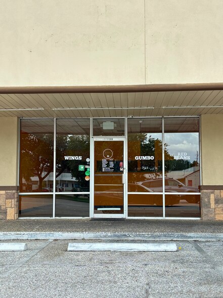 11302-11332 Huffmeister Rd, Houston, TX à louer - Photo de l’immeuble – Image 3 sur 10